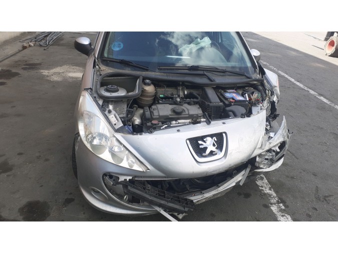 VARIOS PEUGEOT 206+ 2011