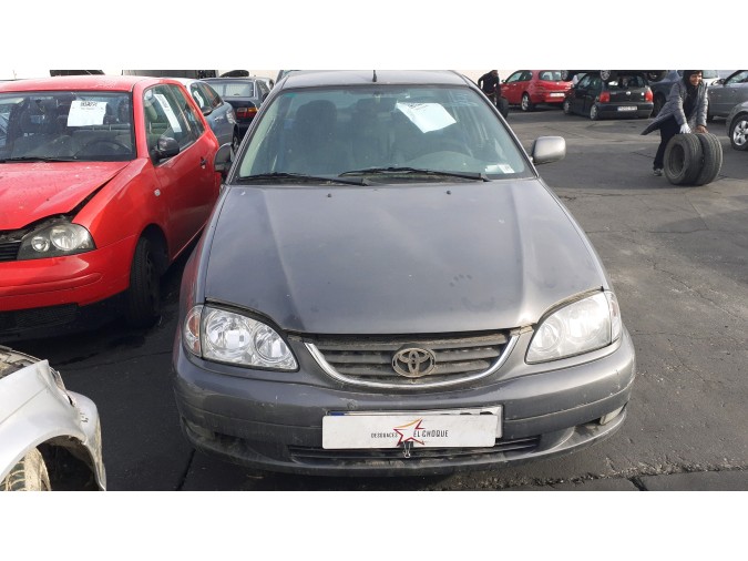 VARIOS TOYOTA AVENSIS 2001