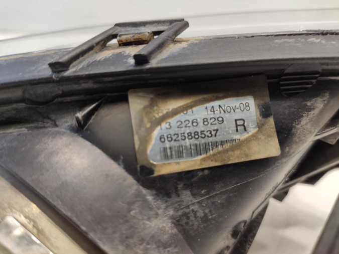 FARO ANTINIEBLA DELANTERO DERECHO OPEL INSIGNIA 2009