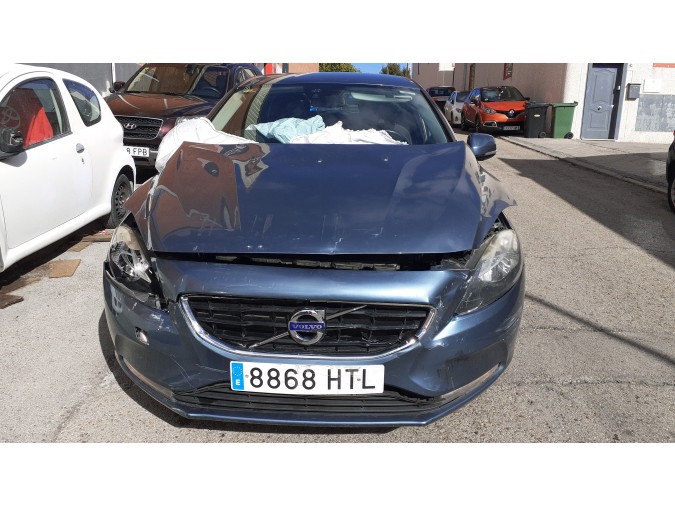 VARIOS VOLVO V40 2013