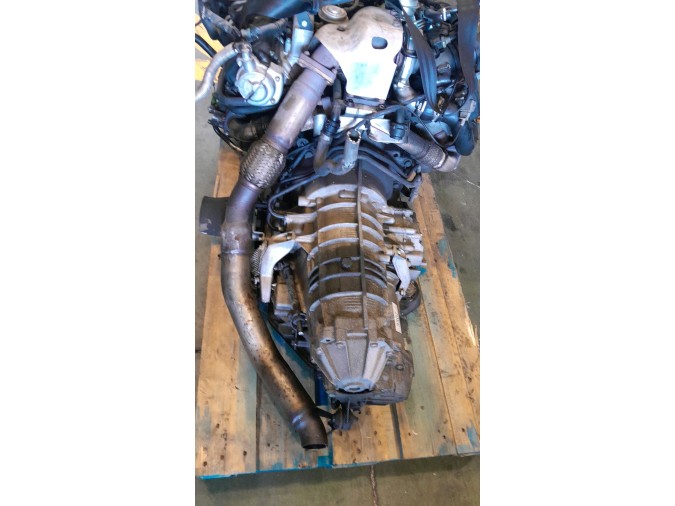 MOTOR CON ACCESORIOS Y CAJA DE CAMBIOS AUDI A4