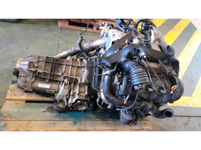 MOTOR CON ACCESORIOS Y CAJA DE CAMBIOS AUDI A4