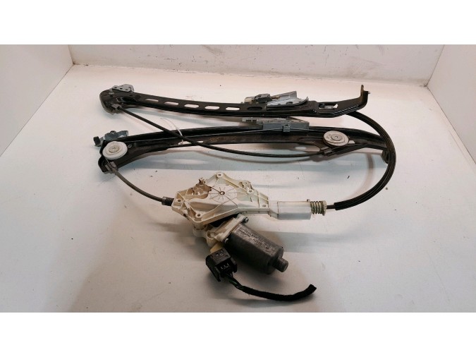 ELEVALUNAS TRASERO DERECHO MERCEDES CLS 500 2004