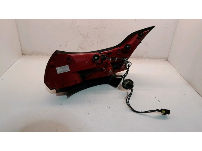 PILOTO TRASERO DERECHO CITROEN C6 2007