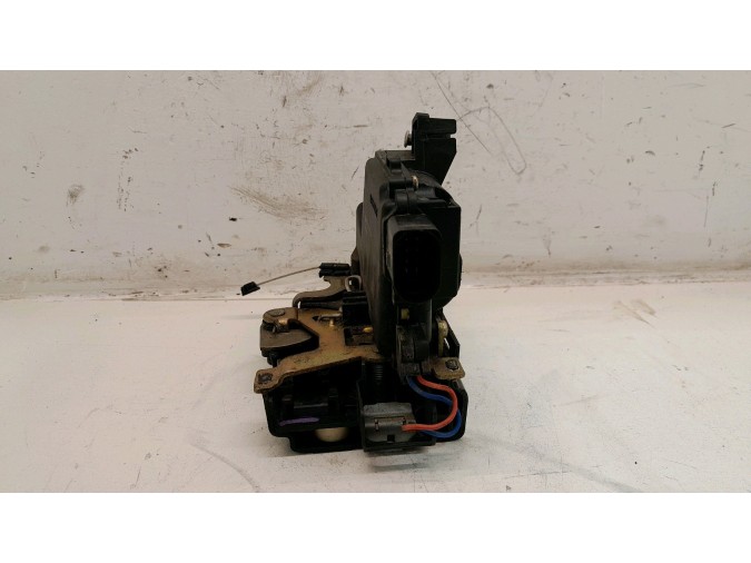 CERRADURA PUERTA DELANTERA IZQUIERDA SEAT LEON 2000