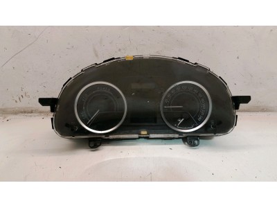 CUADRO INSTRUMENTOS TOYOTA AURIS 2015