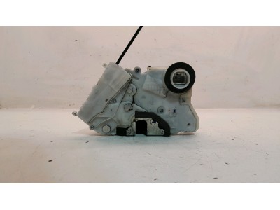 CERRADURA PUERTA TRASERA DERECHA TOYOTA PRIUS 2011