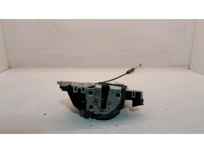 CERRADURA PUERTA TRASERA DERECHA TOYOTA PRIUS 2011