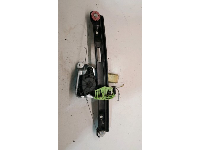 ELEVALUNAS TRASERO IZQUIERDO BMW 120D 2005