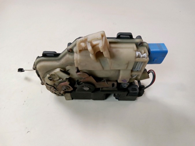 CERRADURA PUERTA DELANTERA IZQUIERDA SEAT IBIZA 2005