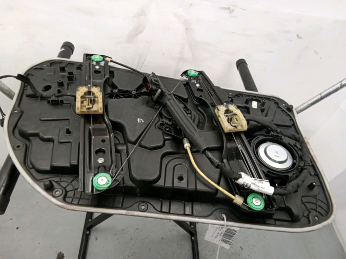 ELEVALUNAS DELANTERO DERECHO VOLVO V40 2016