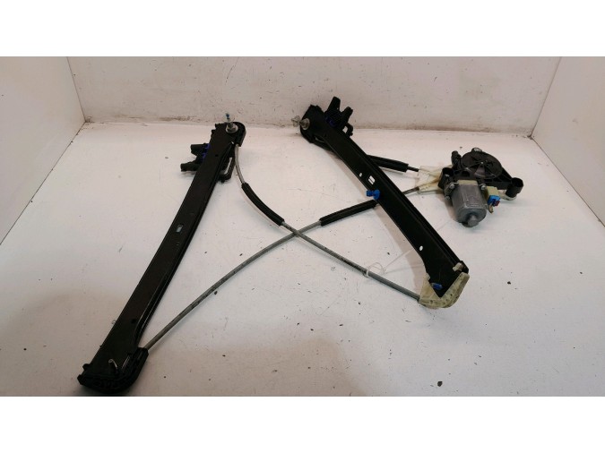 ELEVALUNAS DELANTERO IZQUIERDO AUDI A3 2016