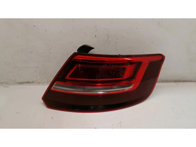 PILOTO TRASERO DERECHO EXTERIOR AUDI A3 2016