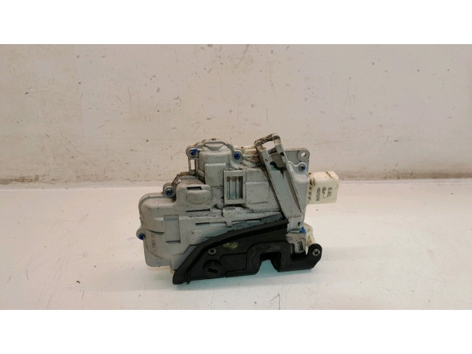 CERRADURA PUERTA TRASERA IZQUIERDA SEAT EXEO 2011