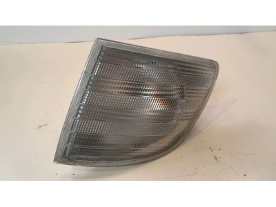 PILOTO INTERMITENTE DELANTERO IZQUIERDO MERCEDES VITO 2003