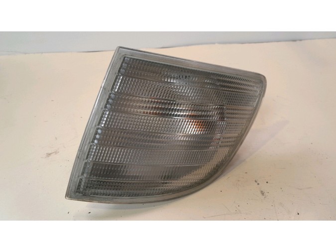 PILOTO INTERMITENTE DELANTERO IZQUIERDO MERCEDES VITO 2003