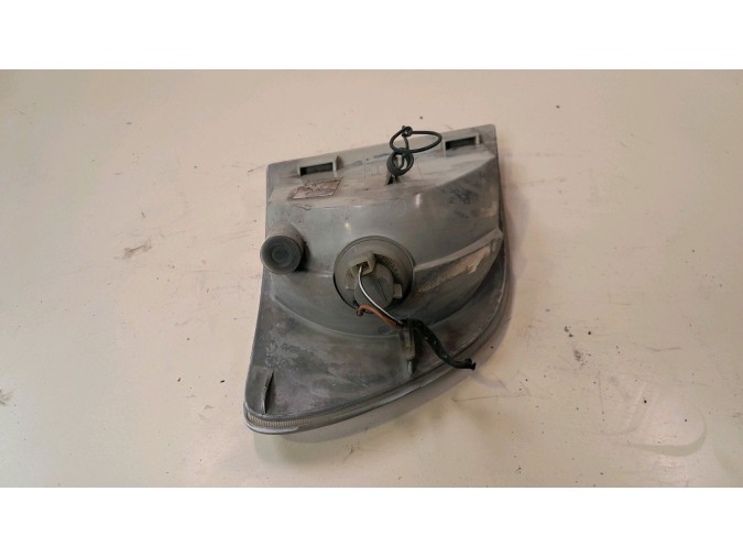 PILOTO INTERMITENTE DELANTERO IZQUIERDO MERCEDES VITO 2003