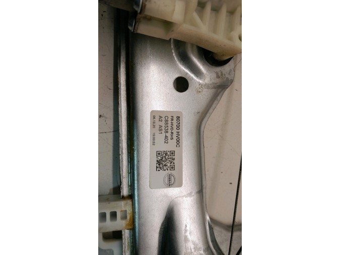 ELEVALUNAS DELANTERO DERECHO NISSAN QASHQAI 2021