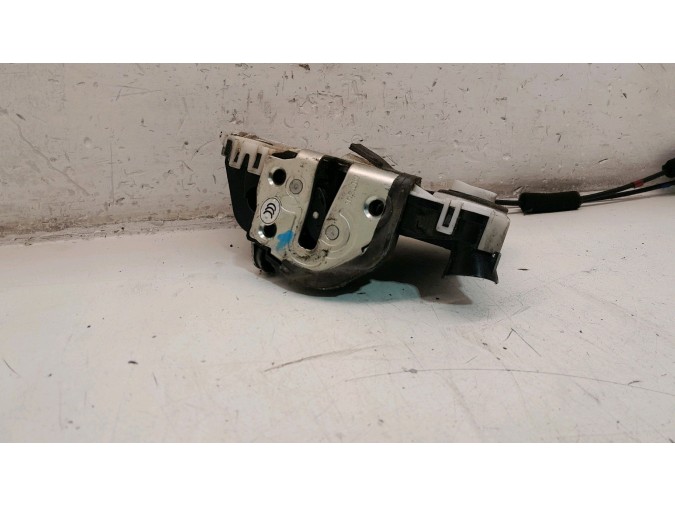 CERRADURA PUERTA DELANTERA DERECHA TOYOTA PRIUS 2012
