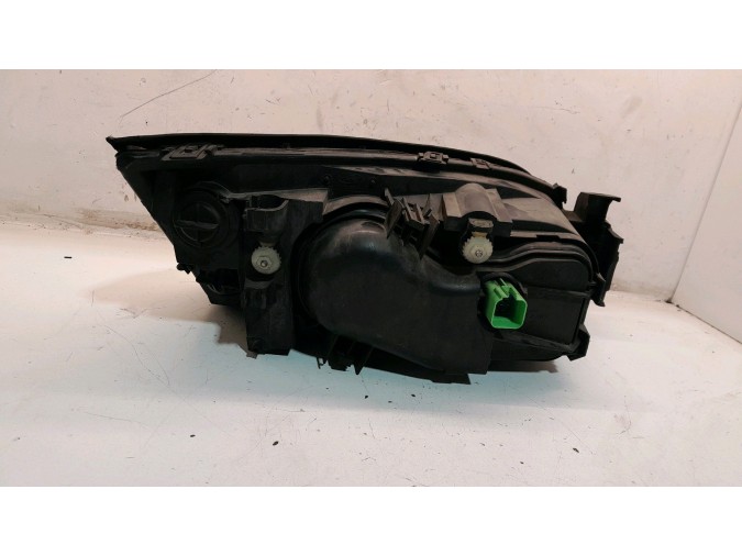 FARO DELANTERO IZQUIERDO FORD MONDEO 2001