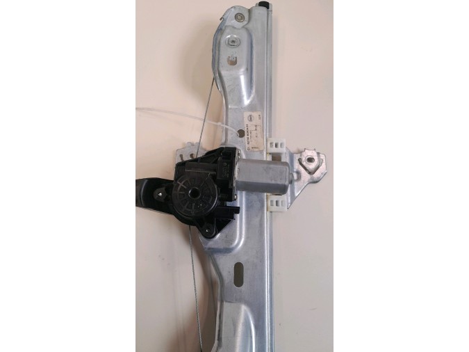 ELEVALUNAS TRASERO DERECHO NISSAN QASHQAI 2014