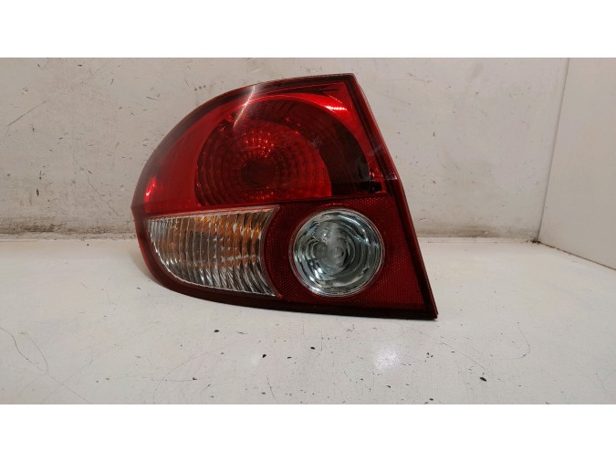 PILOTO TRASERO IZQUIERDO HYUNDAI GETZ 2003