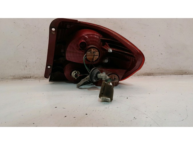 PILOTO TRASERO IZQUIERDO HYUNDAI GETZ 2003