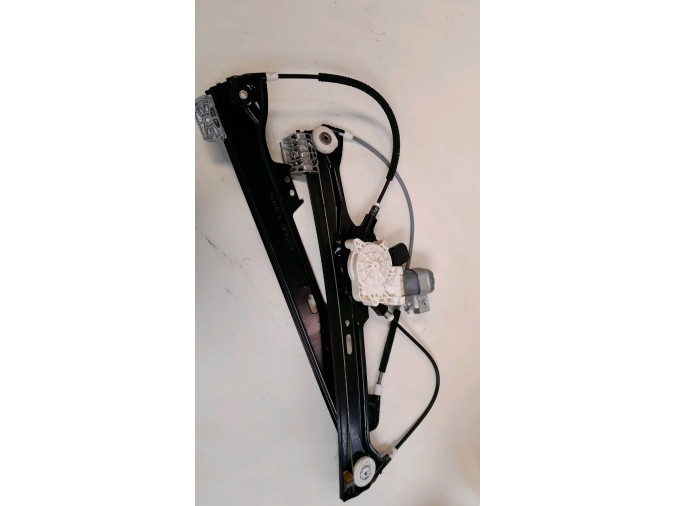 ELEVALUNAS DELANTERO DERECHO BMW SERIE 5 2005