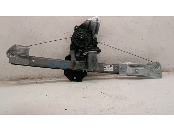 ELEVALUNAS DELANTERO DERECHO DACIA SANDERO