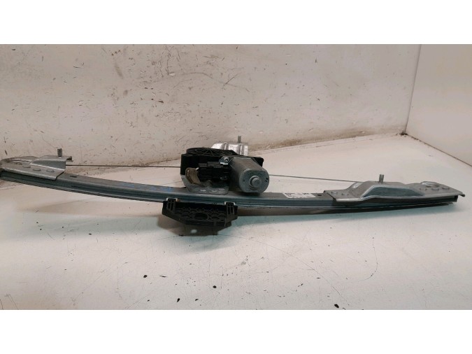 ELEVALUNAS DELANTERO DERECHO DACIA SANDERO