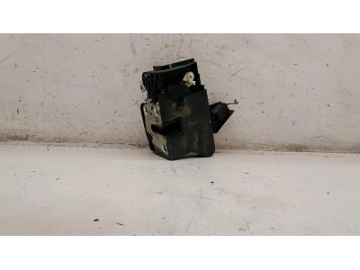 CERRADURA PUERTA TRASERA DERECHA DACIA SANDERO 2018
