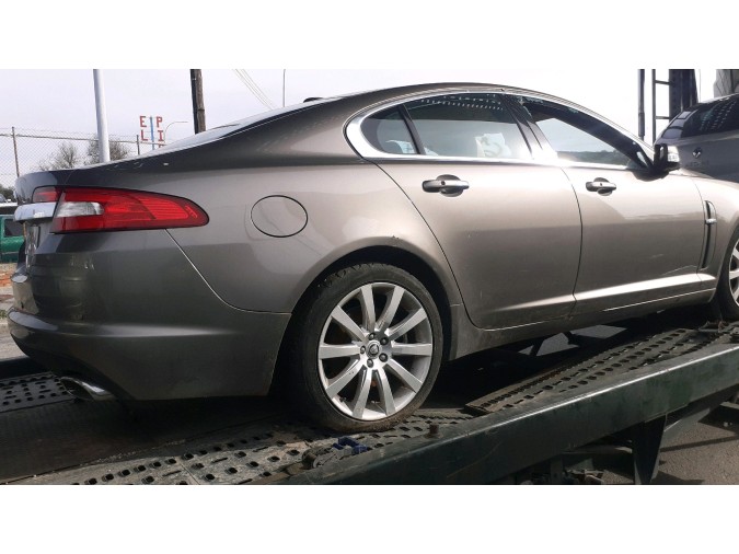ALETA DELANTERA DERECHA JAGUAR XF 2008