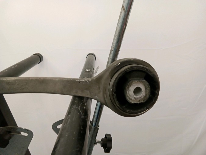 BRAZO SUSPENSION INFERIOR DELANTERO JAGUAR XF 2008