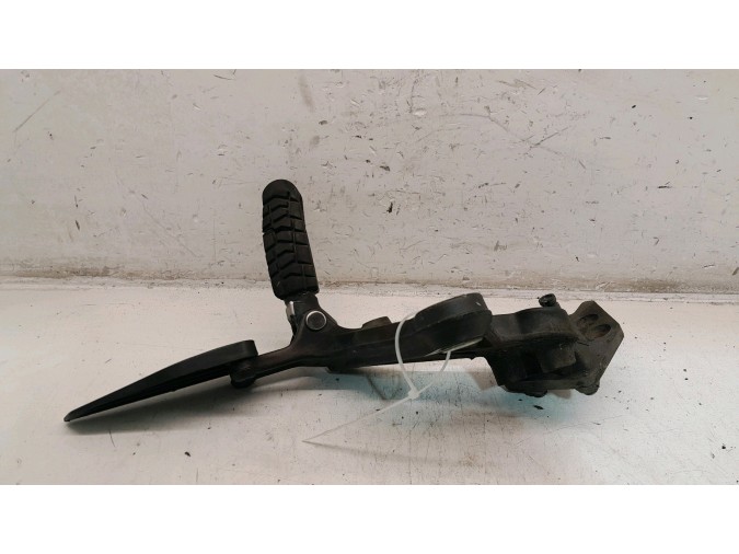 SOPORTE ESTRIBERA DEL.IZQ KTM DUKE 2018