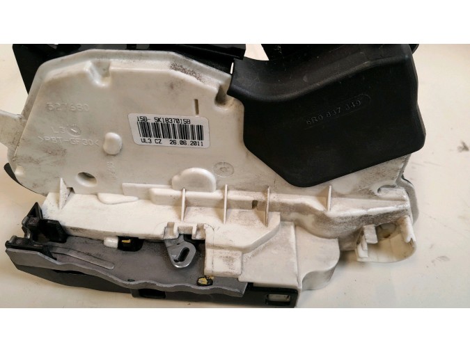 CERRADURA PUERTA DELANTERA IZQUIERDA VOLKSWAGEN POLO 2011