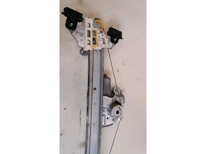 ELEVALUNAS DELANTERO DERECHO NISSAN MICRA 2019