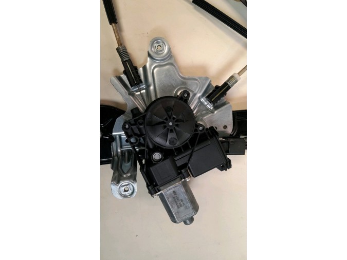 ELEVALUNAS DELANTERO DERECHO OPEL INSIGNIA 2014