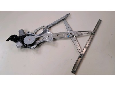ELEVALUNAS DELANTERO DERECHO LEXUS IS 200D 2011