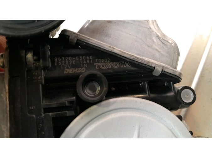 ELEVALUNAS TRASERO DERECHO LEXUS IS 200D 2011
