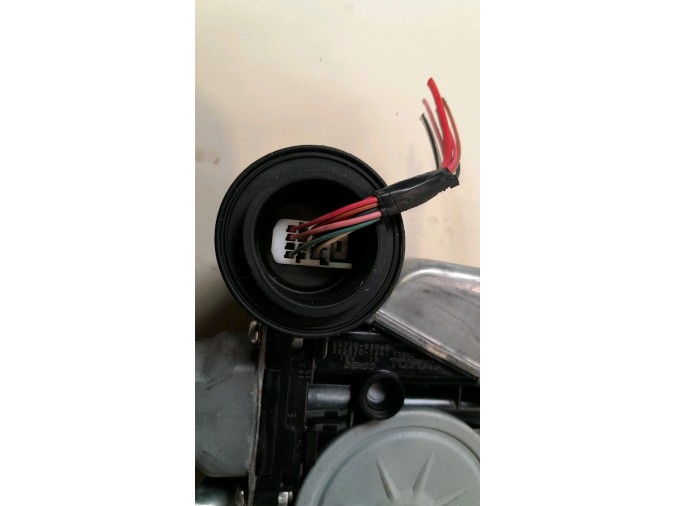 ELEVALUNAS TRASERO DERECHO LEXUS IS 200D 2011