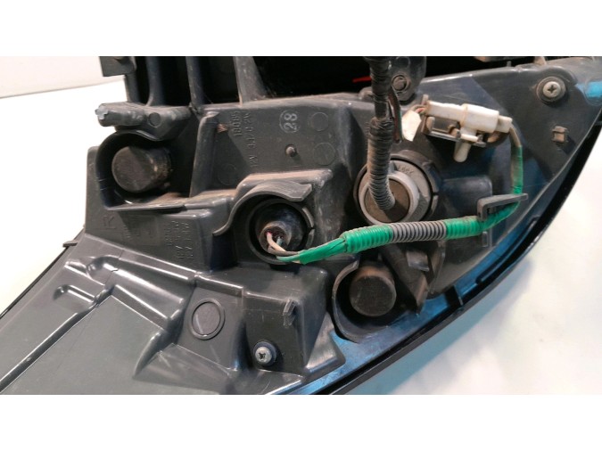 PILOTO TRASERO DERECHO HONDA HR-V 2016