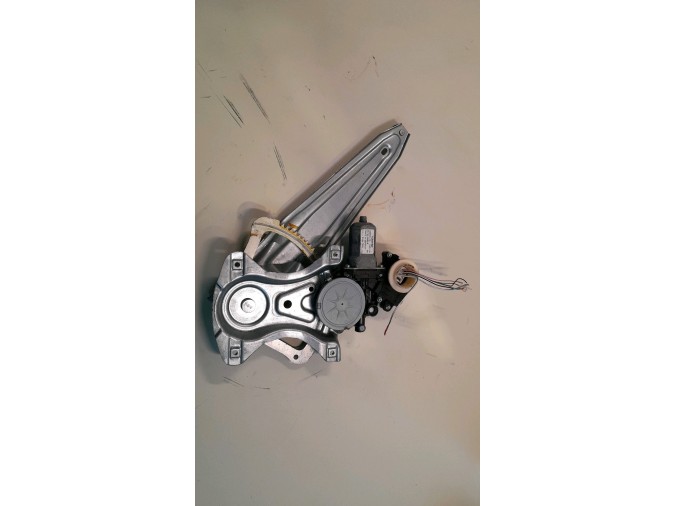ELEVALUNAS TRASERO DERECHO TOYOTA AURIS 2016