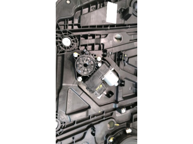 ELEVALUNAS DELANTERO IZQUIERDO KIA XCEED
