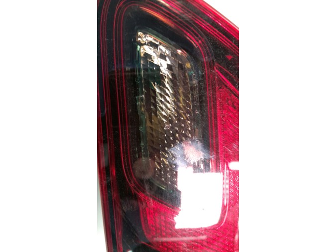 PILOTO TRASERO INTERIOR OPEL ASTRA 2010