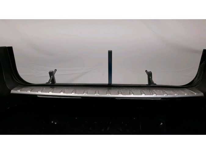 PARAGOLPES TRASERO SEAT TOLEDO NEGRO 2018