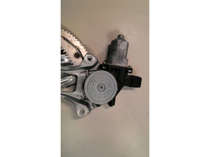 ELEVALUNAS TRASERO DERECHO MITSUBISHI ASX 2015