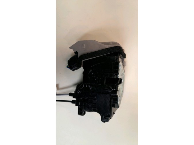CERRADURA PUERTA DELANTERA DERECHA HYUNDAI KONA 2020