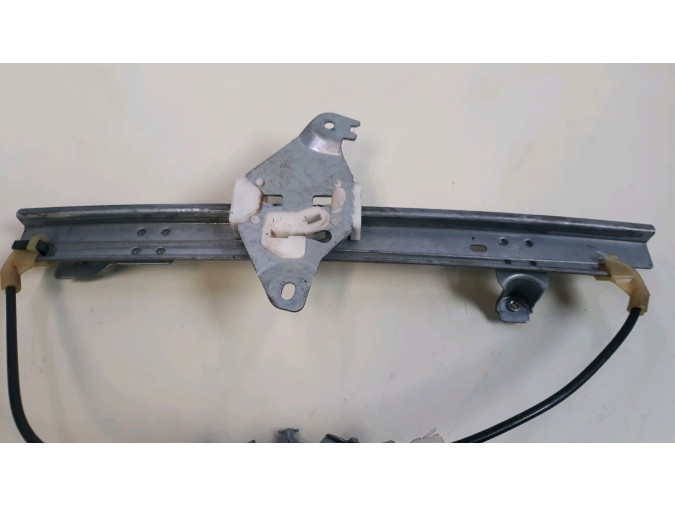 ELEVALUNAS TRASERO DERECHO NISSAN QASHQAI 2008
