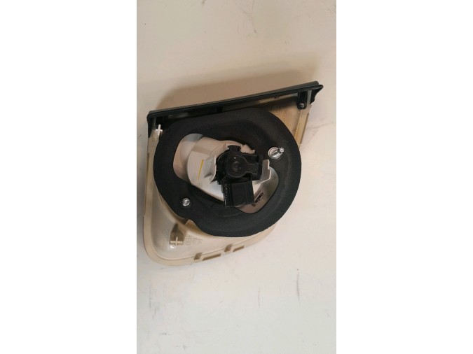 PILOTO TRASERO DERECHO VOLKSWAGEN JETTA 2006