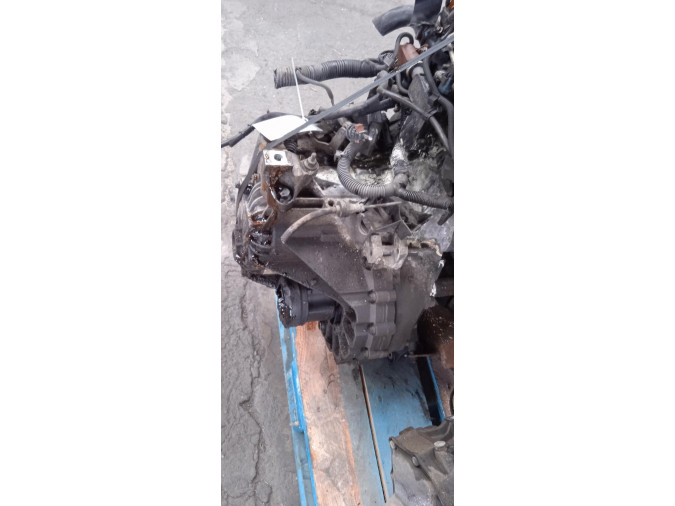 CAJA CAMBIOS VOLVO V50 2004